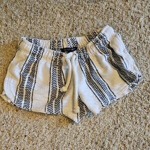 Ocean Drive Monochrome Patterned Fabric